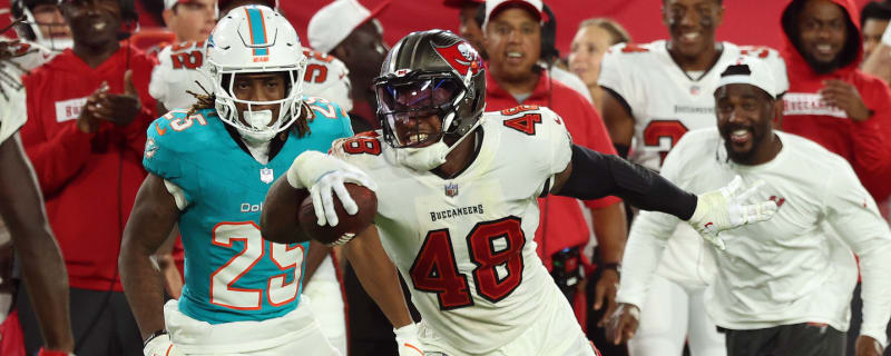 Bucs Sign Linebacker, Elevate 2 Players From Practice Squad