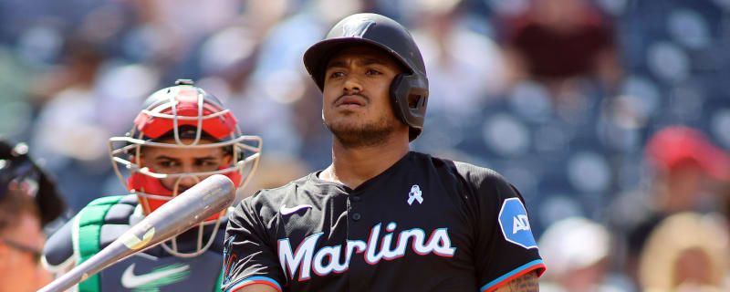 Marlins OF fractures ankle in self-inflicted, embarrassing fashion