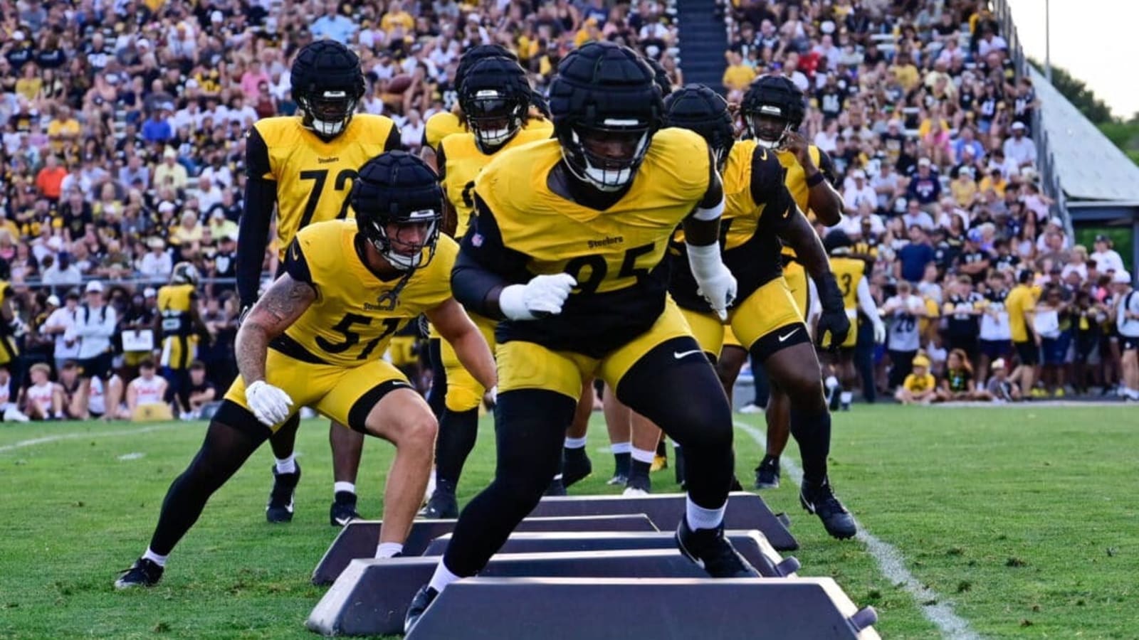 Mike Tomlin Adds Rising Defensive Star to Steelers Injury Report