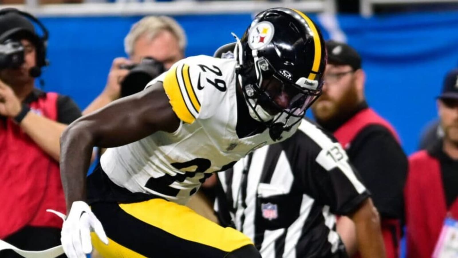 Steelers Suffer Four In-Game Injuries vs. Lions, Rookie DB Watts Being Evaluated