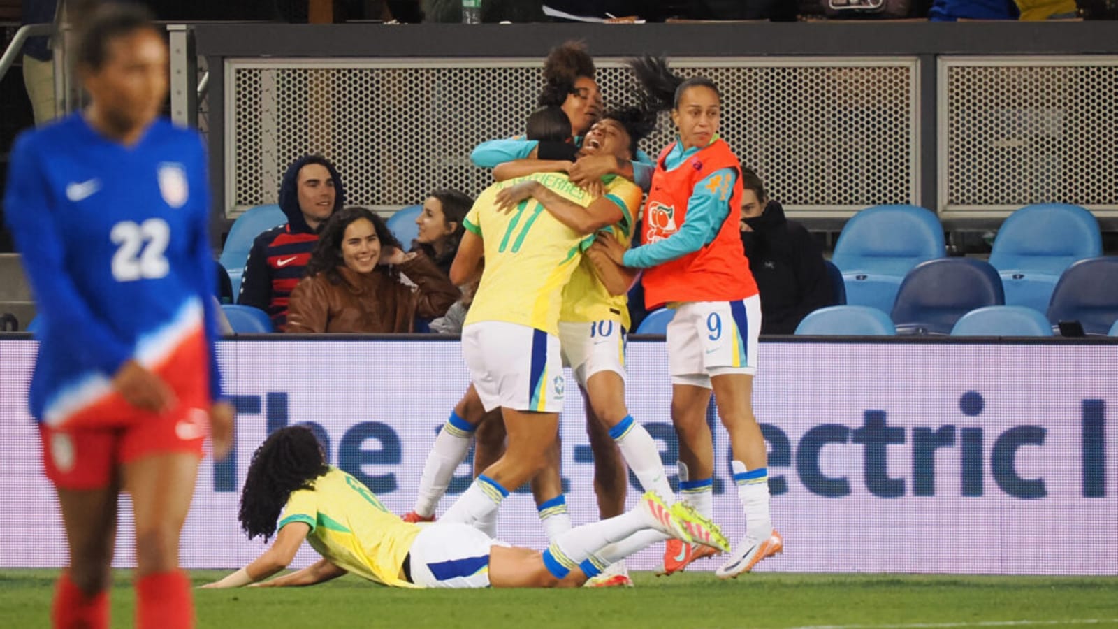 Young and inexperienced USWNT falls late to Brazil
