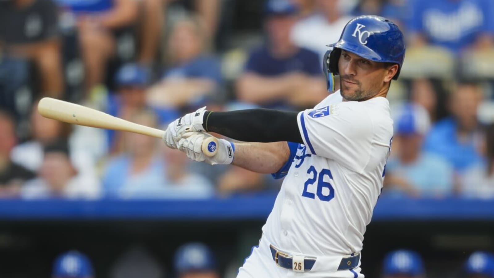Pirates Reunite with All-Star Second Baseman