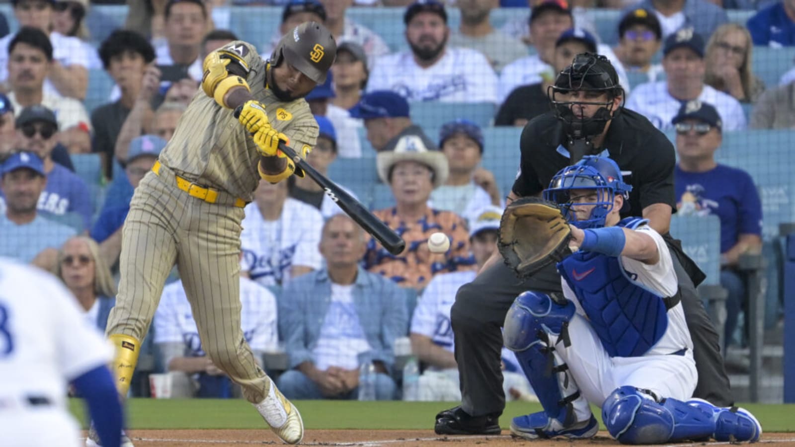 Padres Contact Hitter Interested In Extending Contract