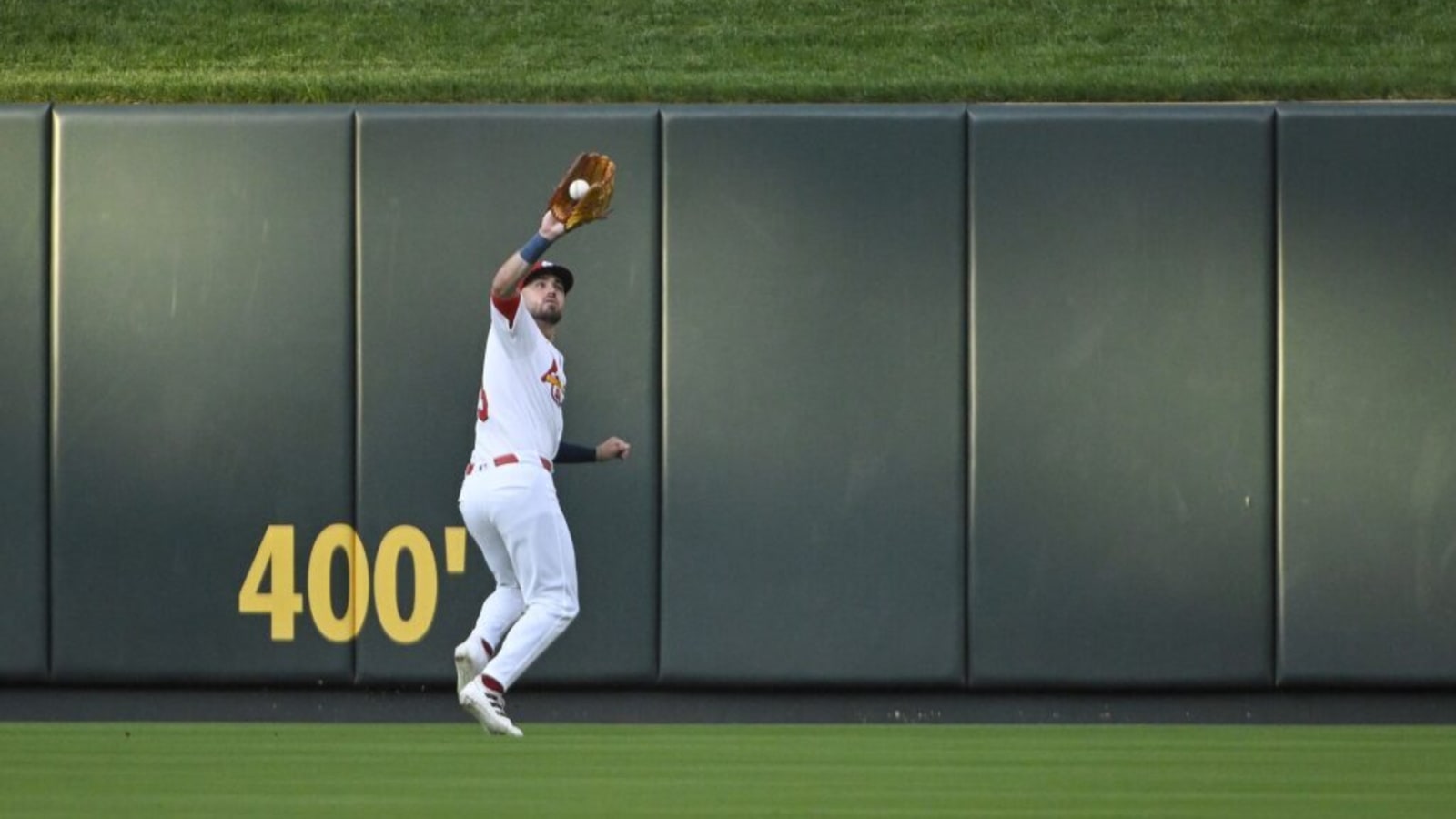 Dodgers Claim Braves Outfielder Off Waivers