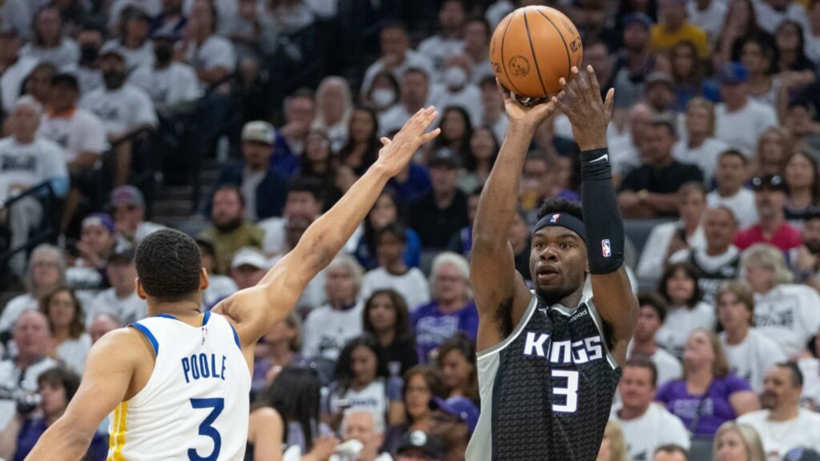 Bucks Work Out Unsigned Four-Year NBA Veteran