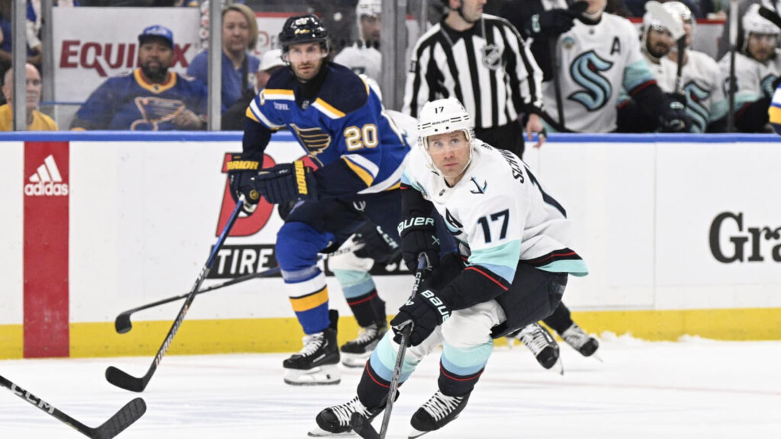 Best St. Louis Blue by Jersey Numbers: 11-20