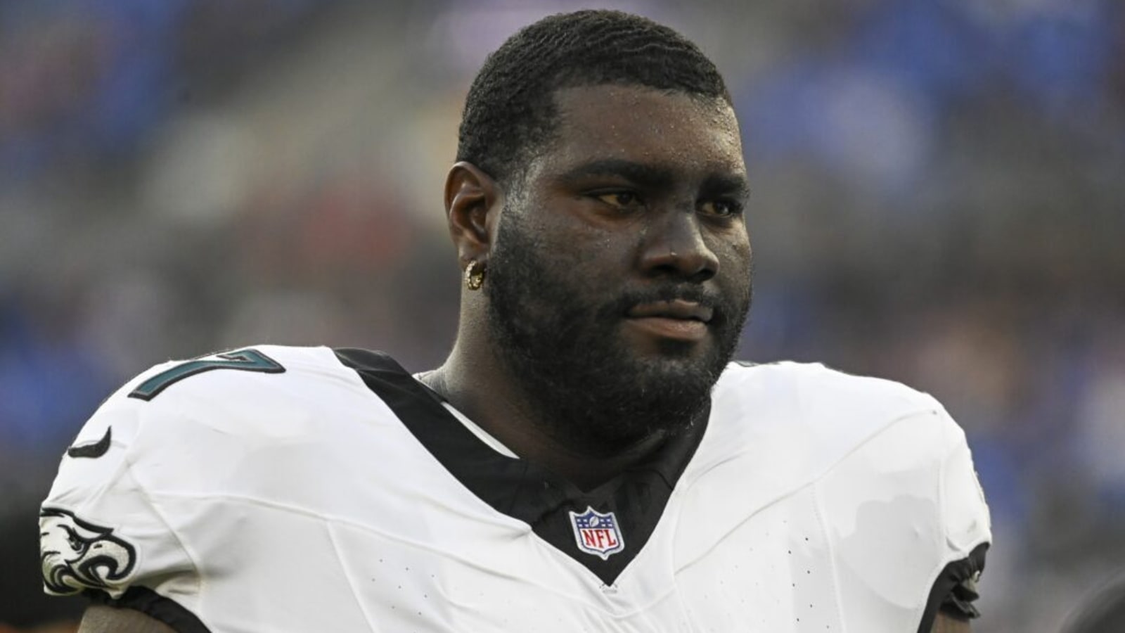 Eagles Guard Mekhi Becton Suffers Injury Scare