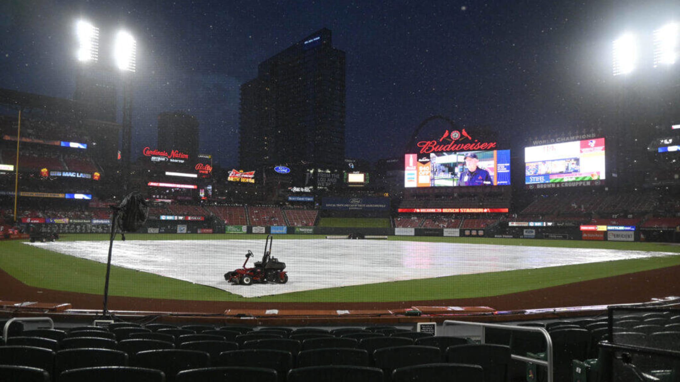 Cardinals-Yankees restart time: Cardinals rain delay update on July 1