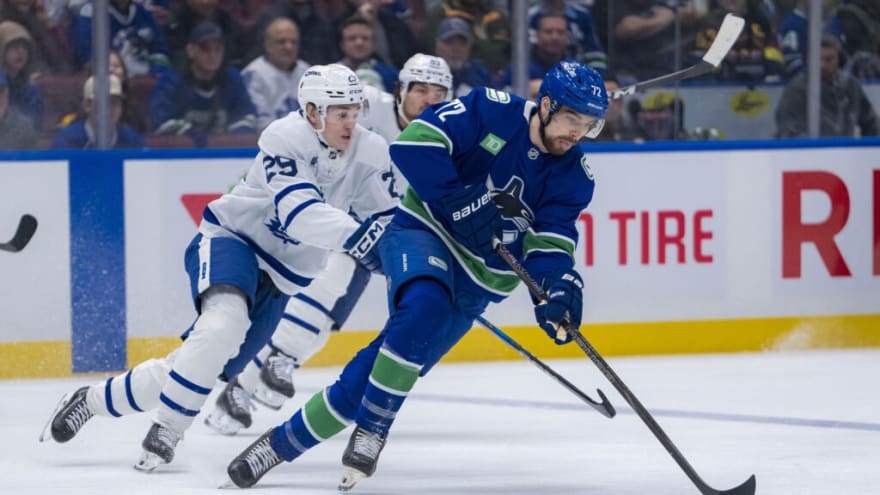 Vancouver Canucks Centre Suffers Facial Bone Fracture, Out Indefinitely