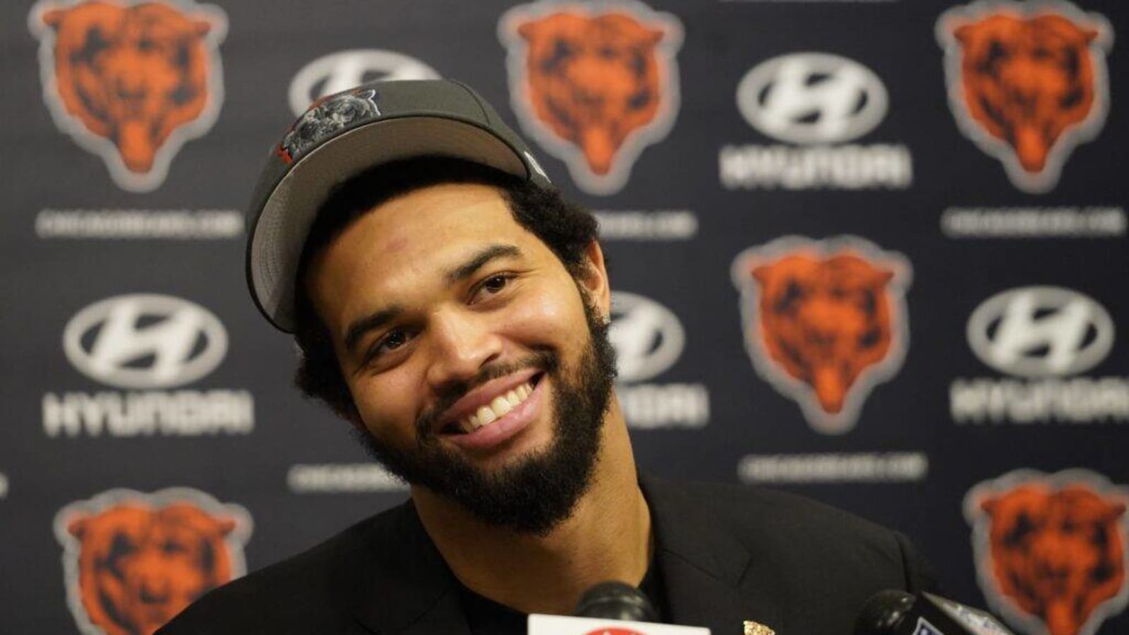 Bears’ Caleb Williams On Forming Connections Within The Team