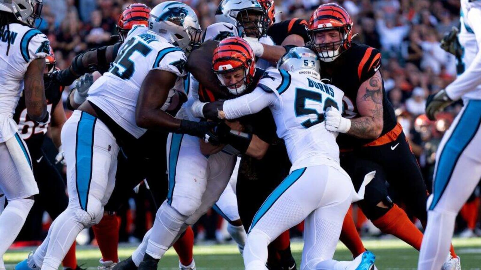 Panthers Working On Extension For Star Defensive Lineman (Report)