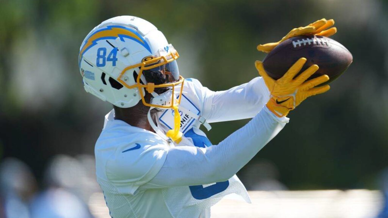 Battle for Final Chargers Wide Receiver Spots Remains Tight in Training Camp