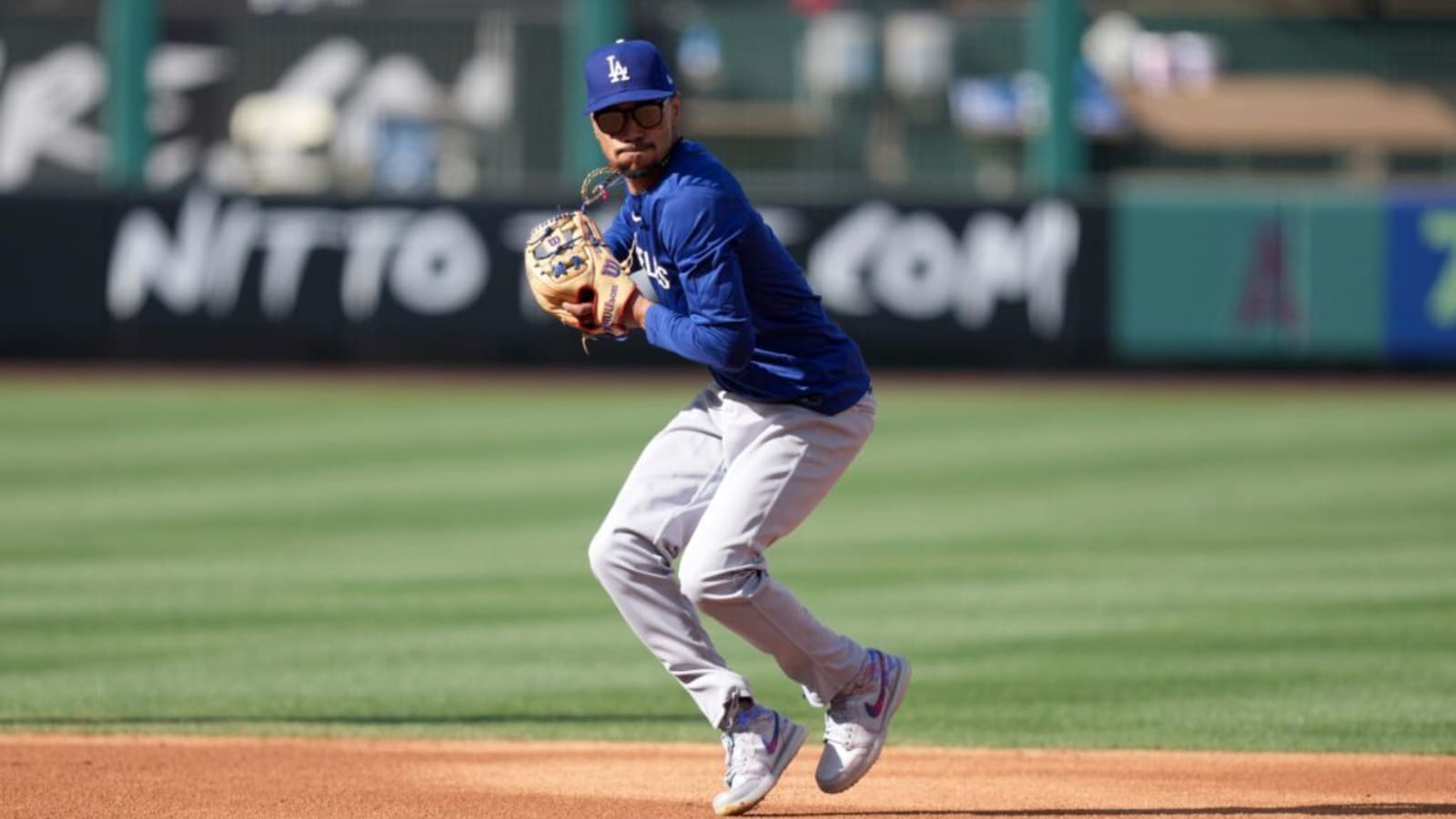 Dodgers Could Look to Pursue Another Infielder This Offseason