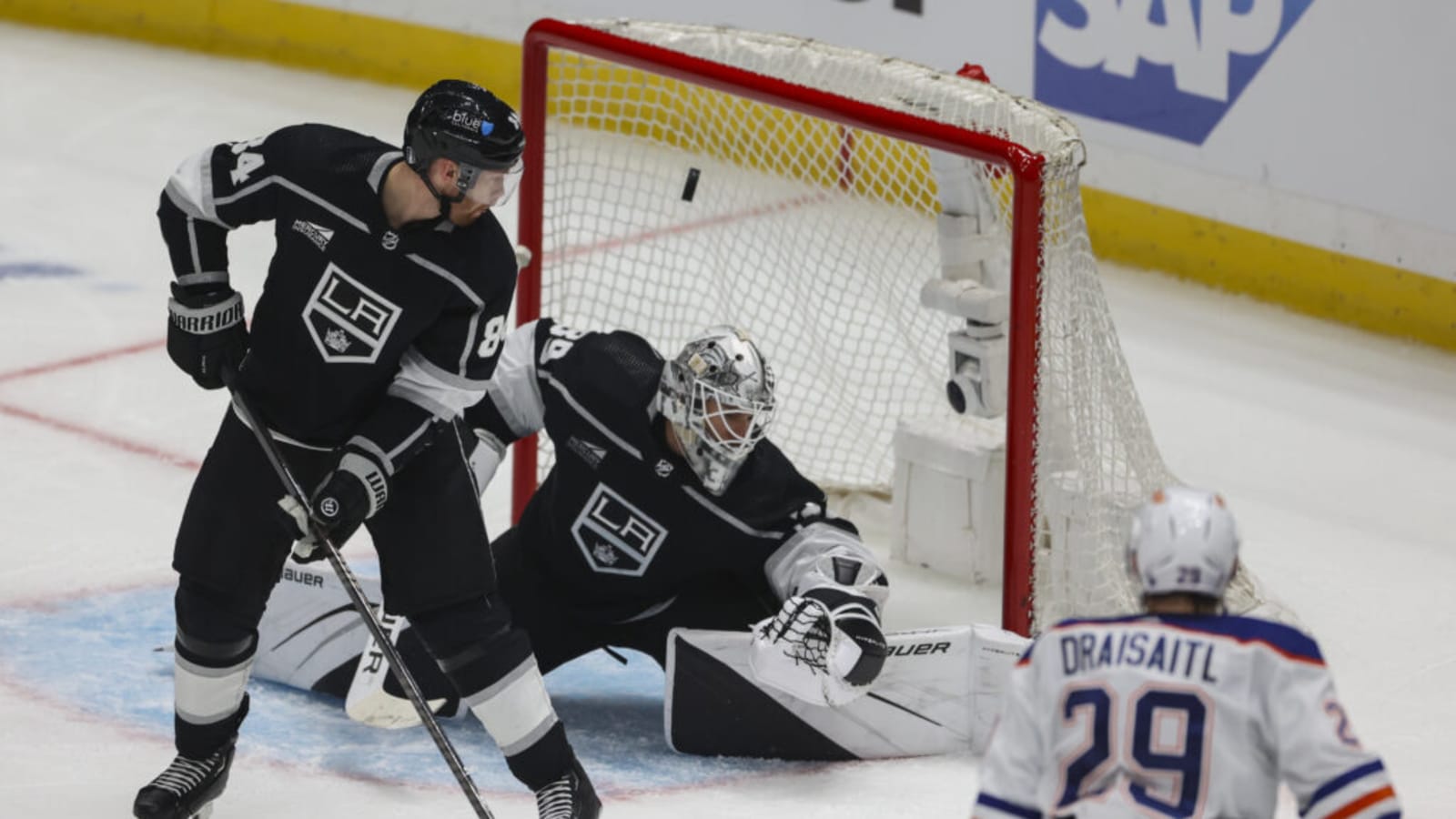 Veteran Goaltender Signs Contract With the Red Wings