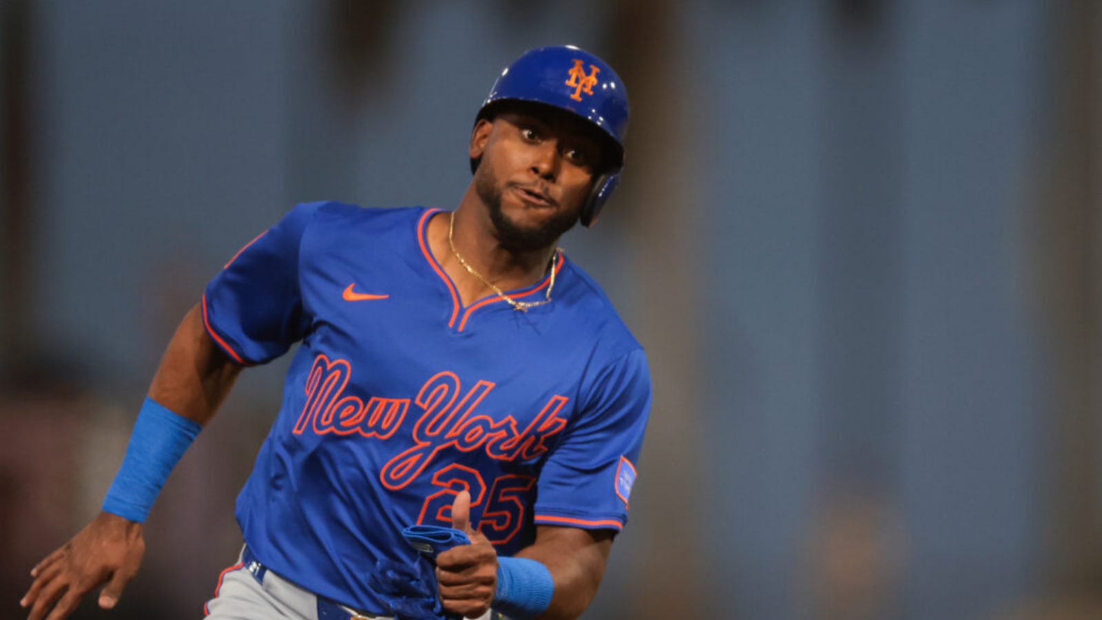Pirates Acquire Power-Hitting Outfielder