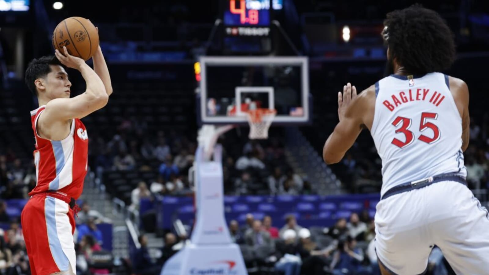 Yuki Kawamura Copies James Harden Step Back