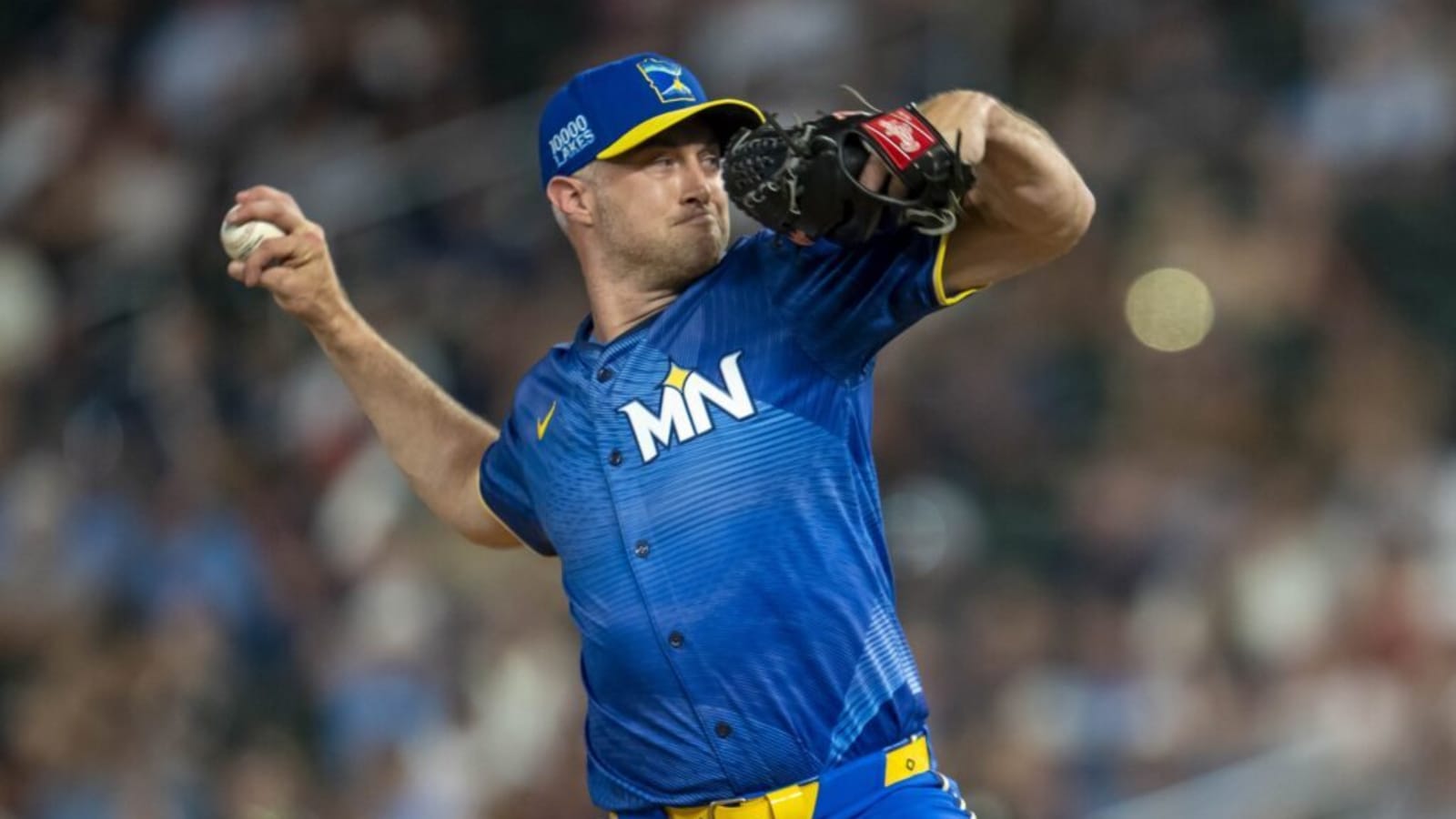 Former Twins Reliever Lands Deal with Cubs