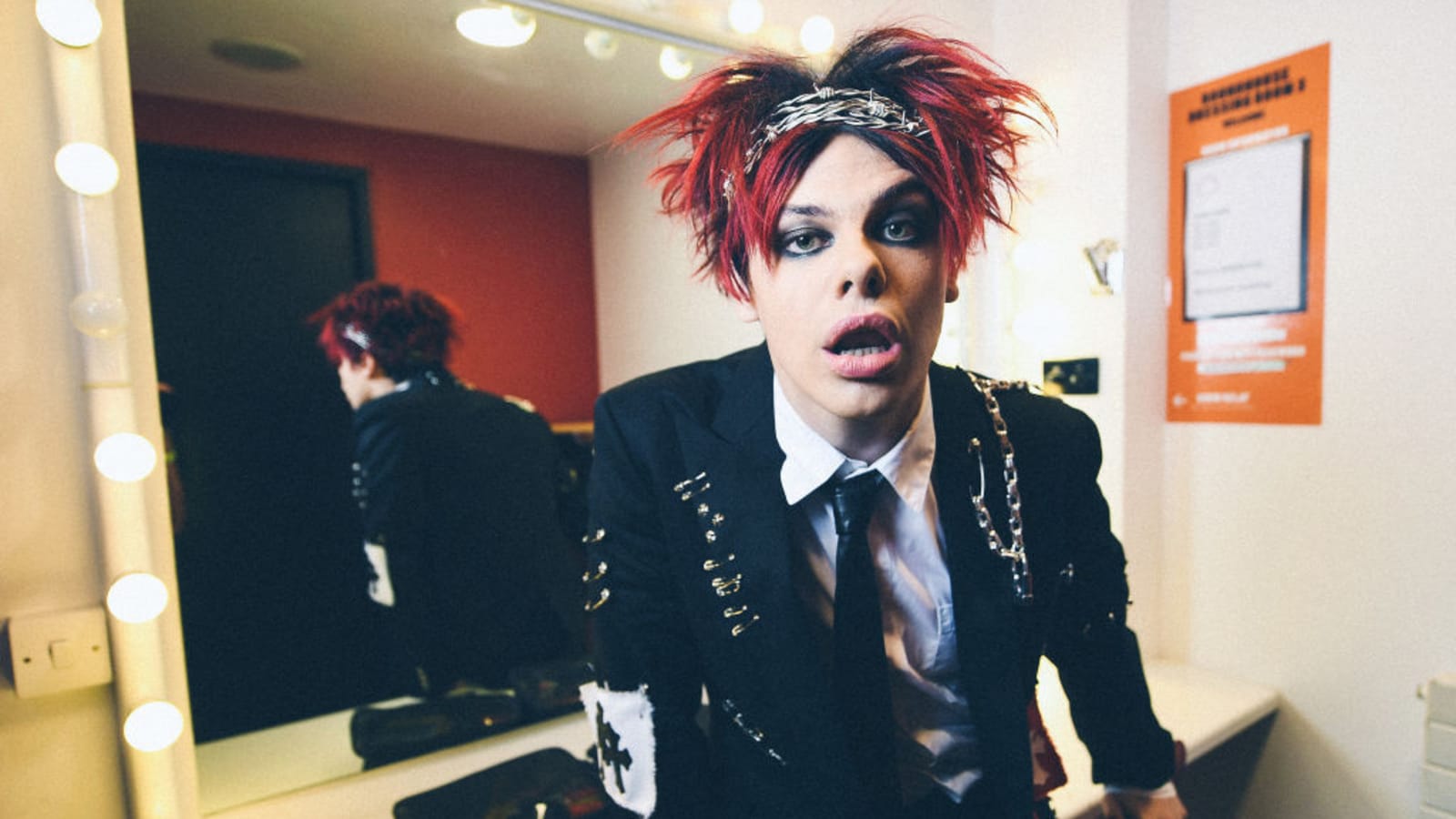 Yungblud Pushes Back After Bill Maher Questions Taylor Swift&#39;s Music