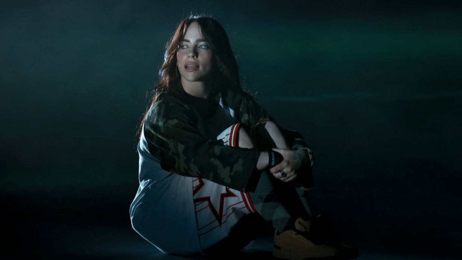 Billie Eilish Falls Down the Stairs at Madison Square Garden Show: See Her Nasty Bruise