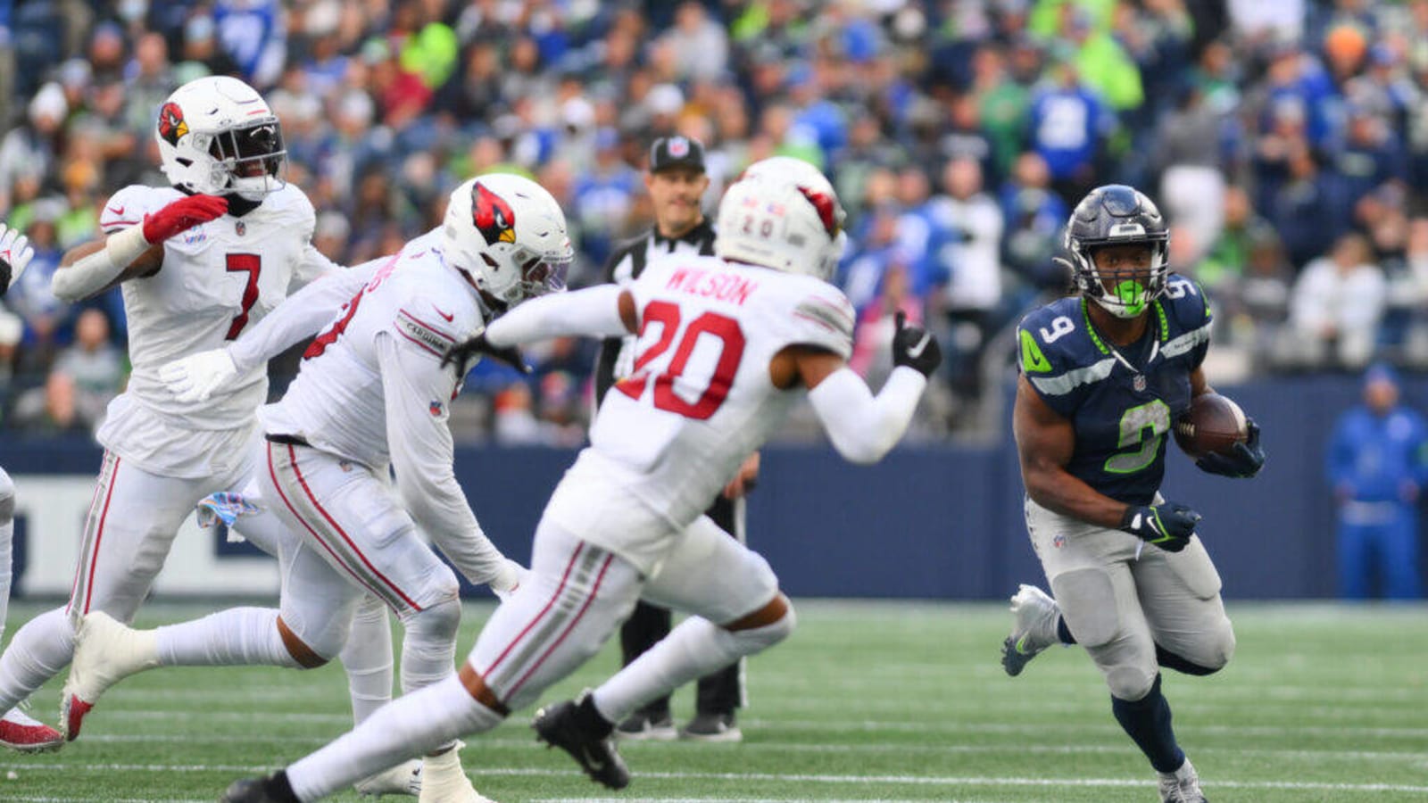 How to watch Cardinals vs Seahawks for free via live stream: NFL online, TV channel, and start time