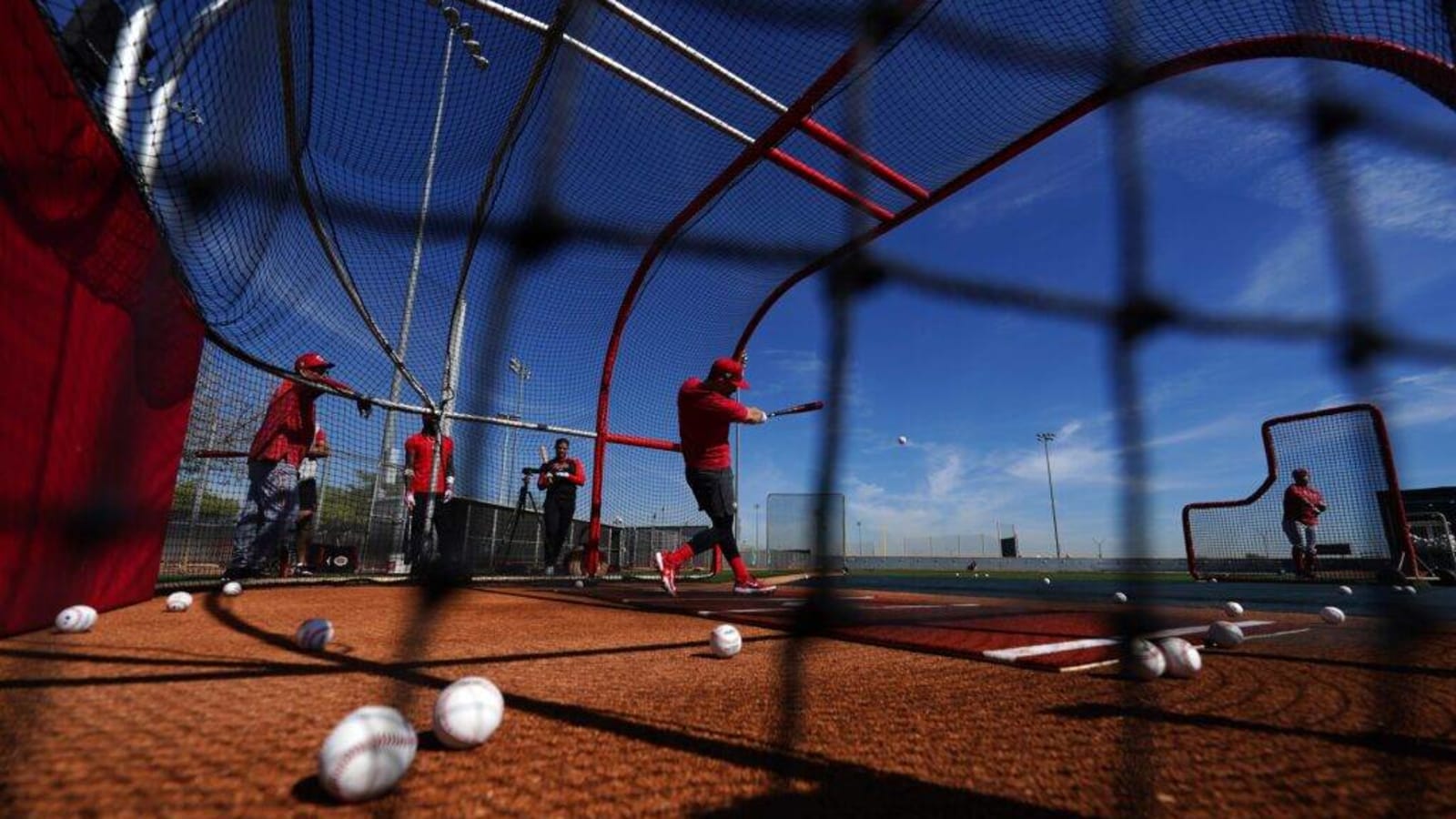 Reds Second Baseman Injury Remains a Mystery, Being Evaluated Monday