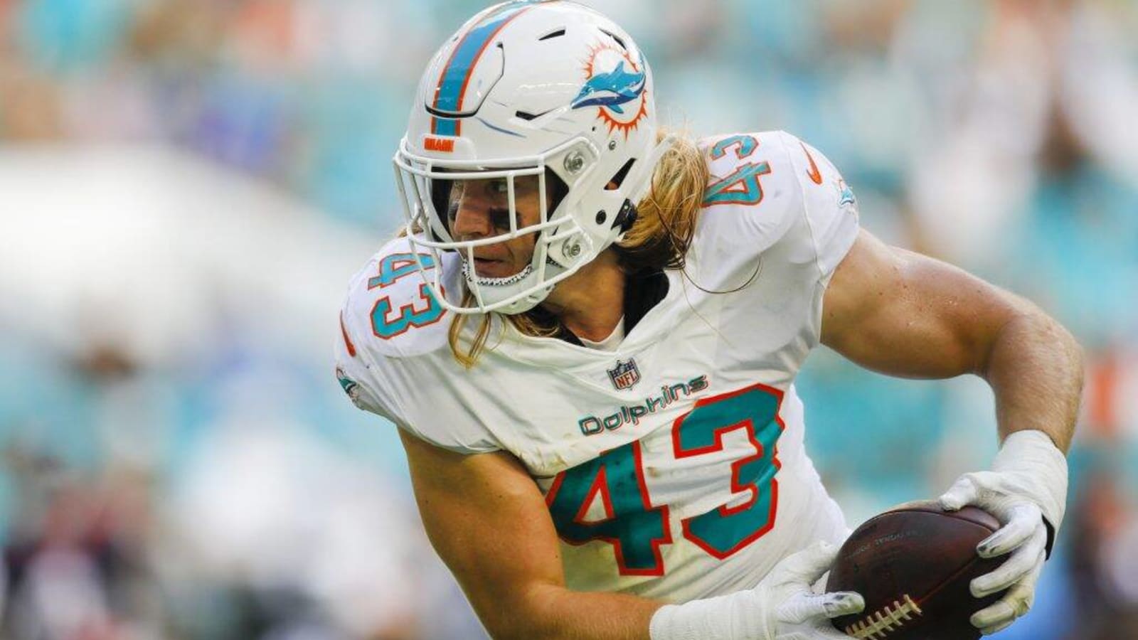 Van Ginkel Stepping Up His Play for Dolphins Defense