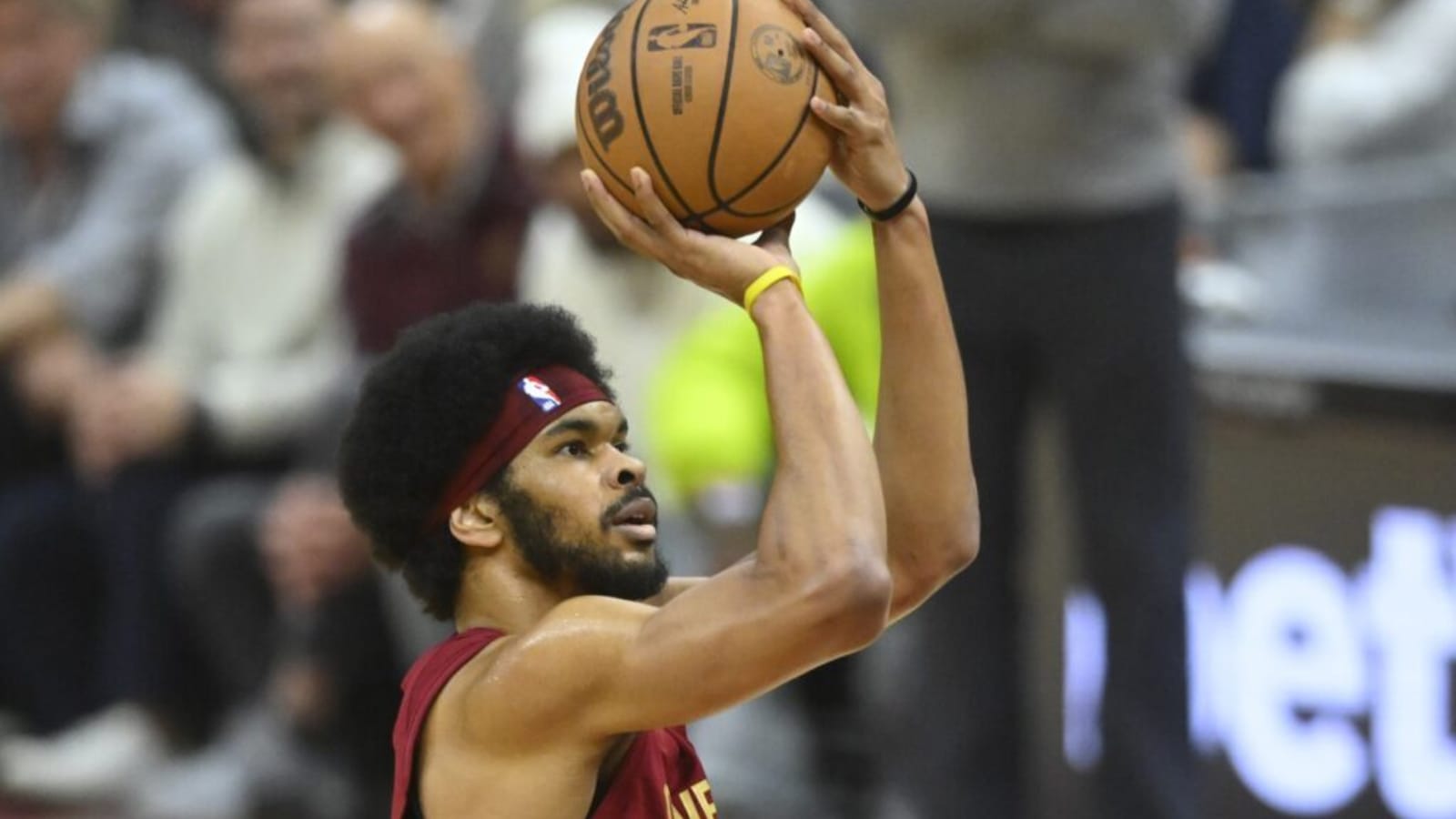 Cavs Big Man Potentially Expanding his Offensive Arsenal