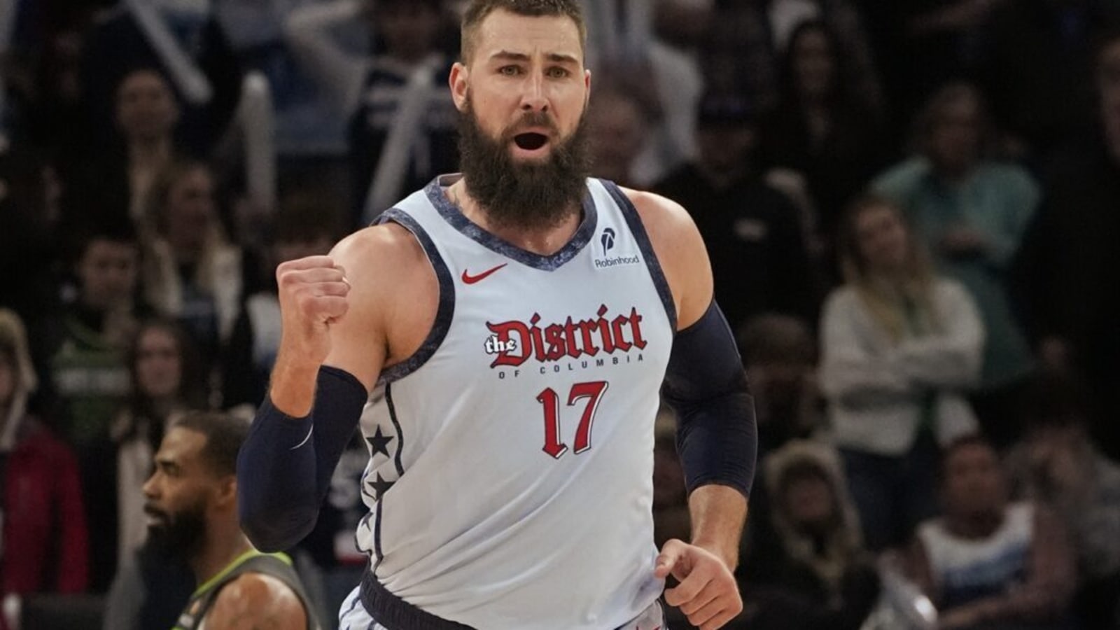 4 Milwaukee Bucks Trade Targets to Fix Their Rebounding Issue