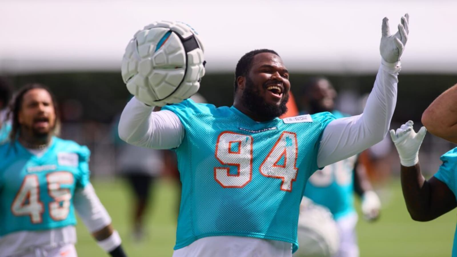 Panthers, Saints, Leaders to Sign Released 36-Game Starter
