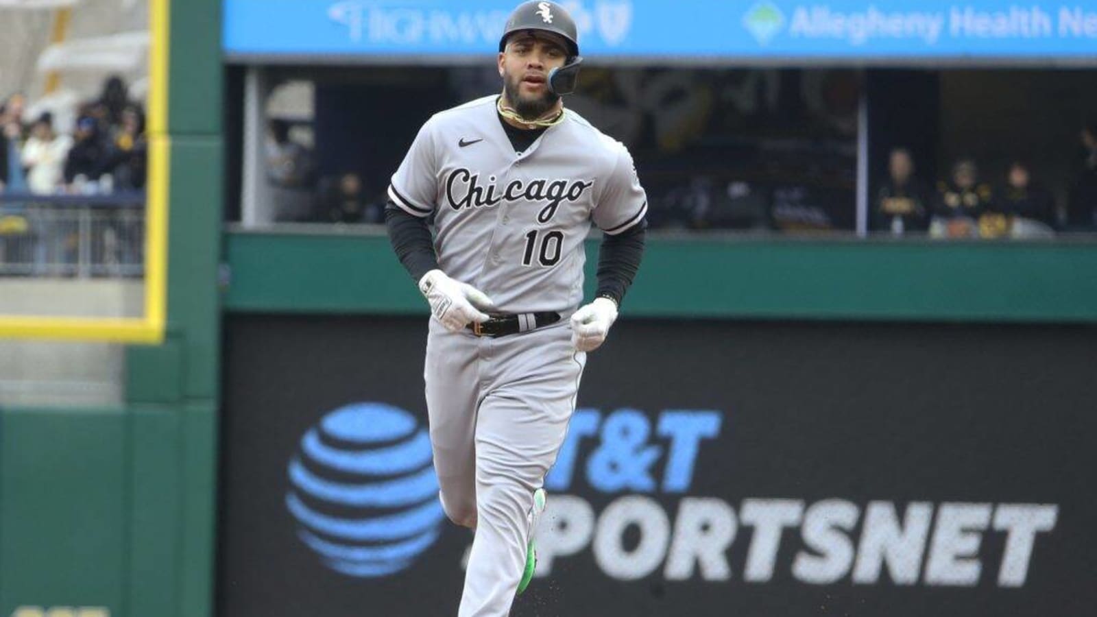 Yoán Moncada Trade Talk: New Destination for Yoán?