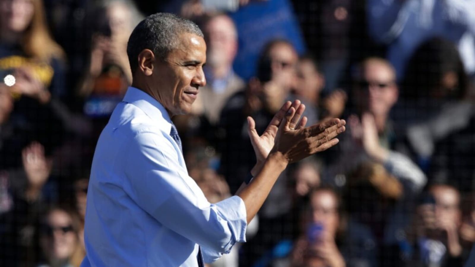 Barack Obama Names His All-Time NBA Starting 5