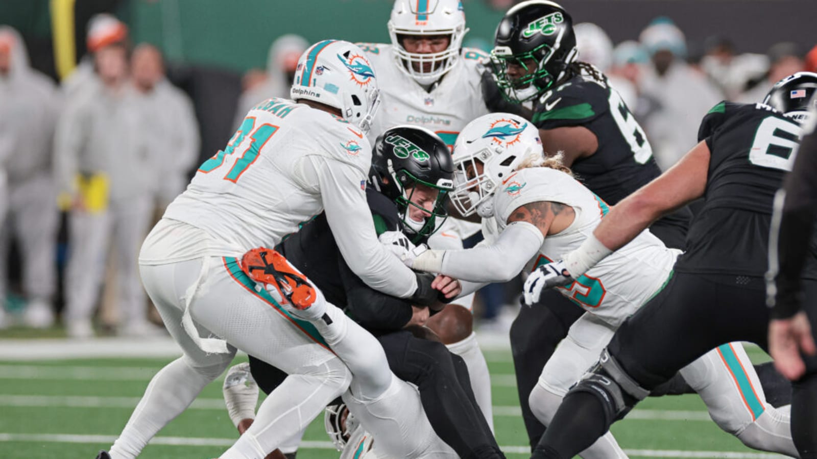 How This Free Agent Signing Could Impact the Colts