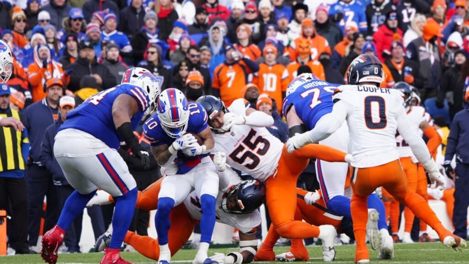 130-Tackle Linebacker Signs Contract With Tennessee Titans