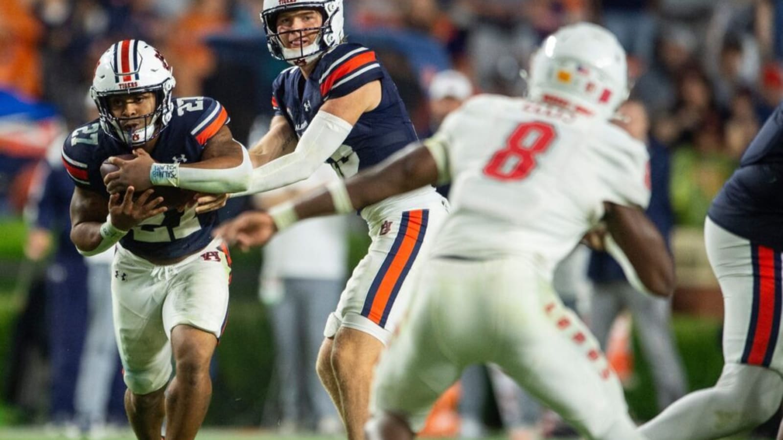 Auburn Defeats New Mexico 45-19