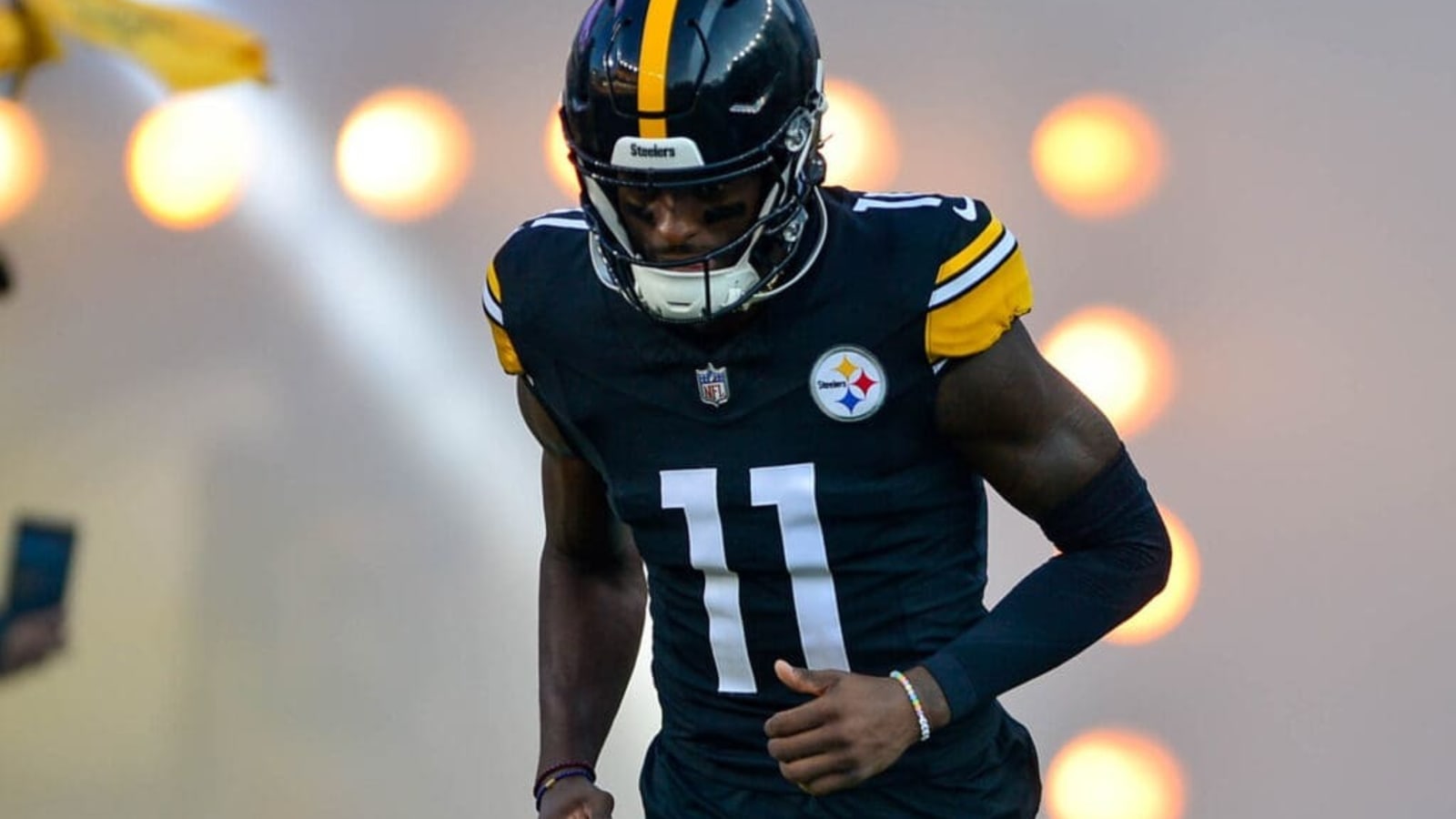 Steelers Wide Receiver Unexpectedly Lands on Injury Report
