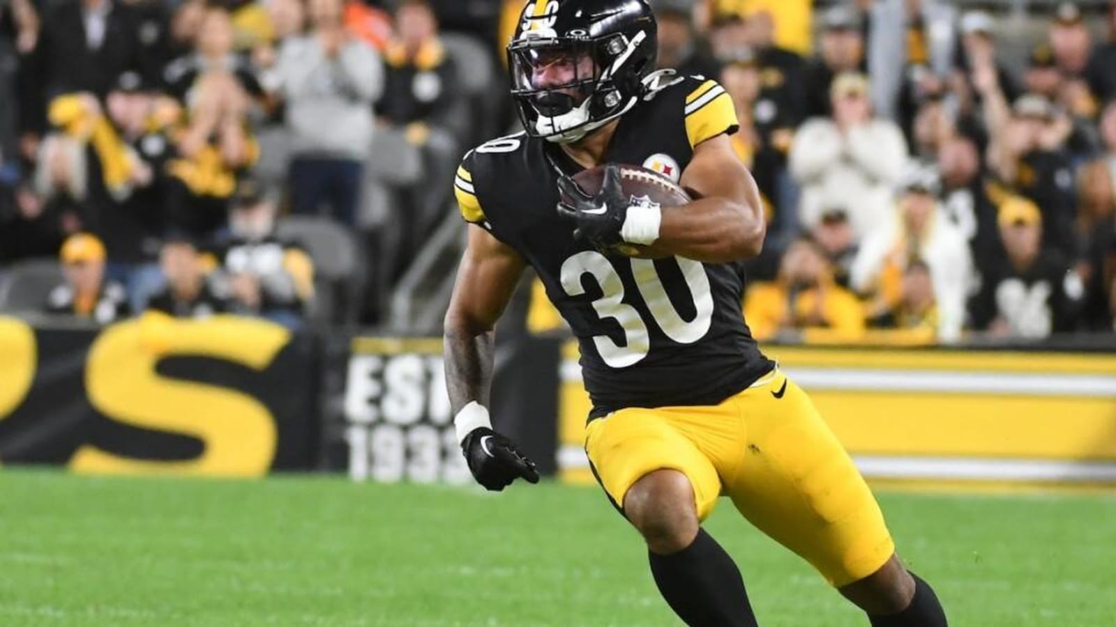 RB Change: Steelers to Increase Jaylen Warren&#39;s Role