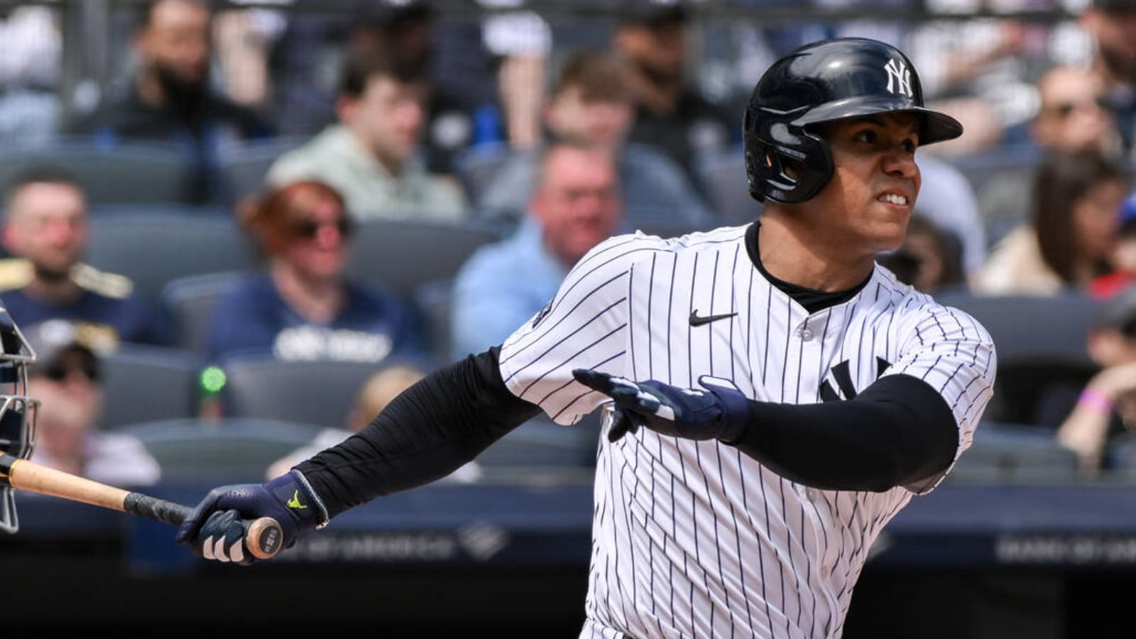 Yankees star stares down Orioles pitcher after hitting HR