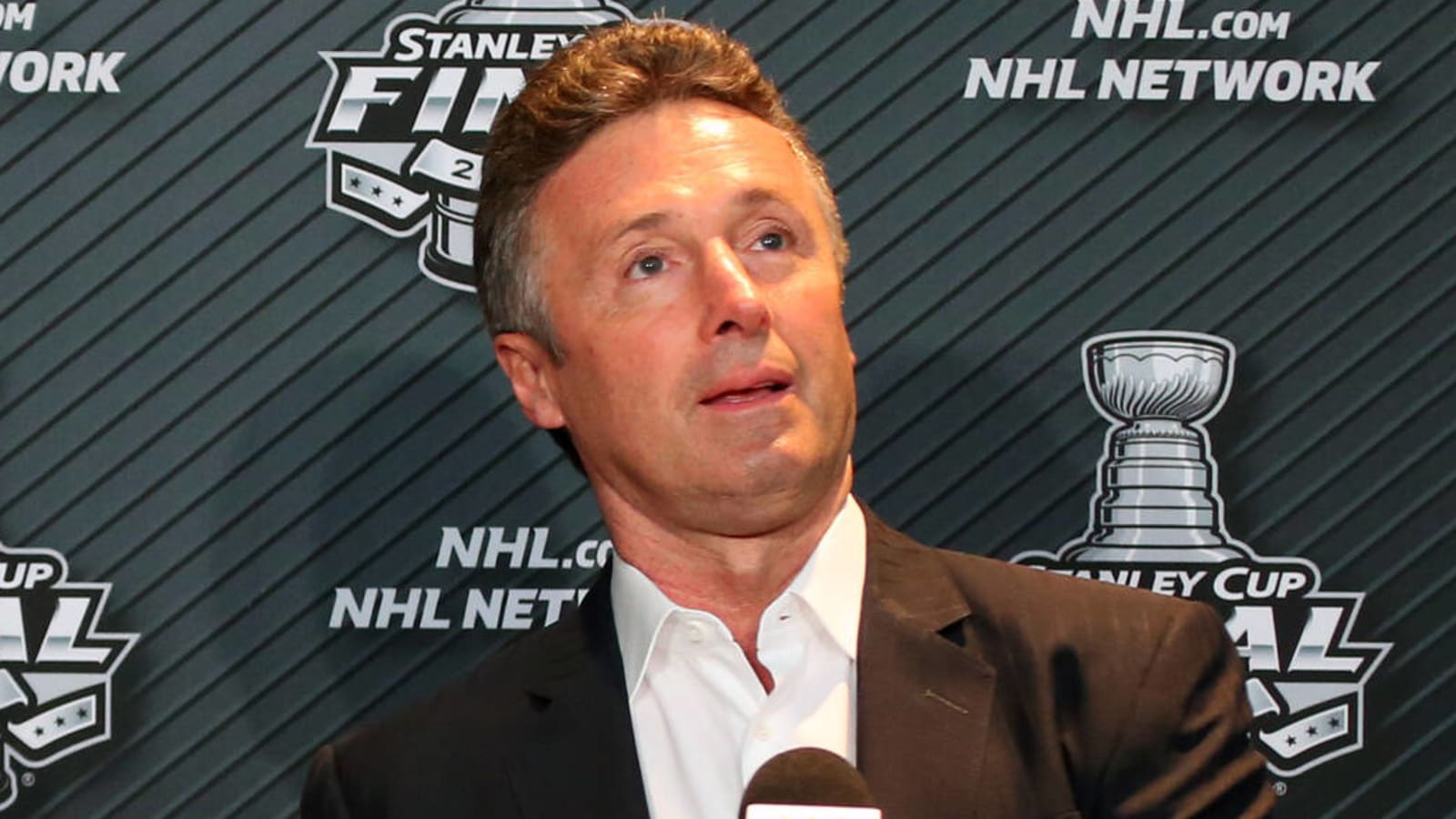 Sharks to raise banner for former captain and GM Doug Wilson