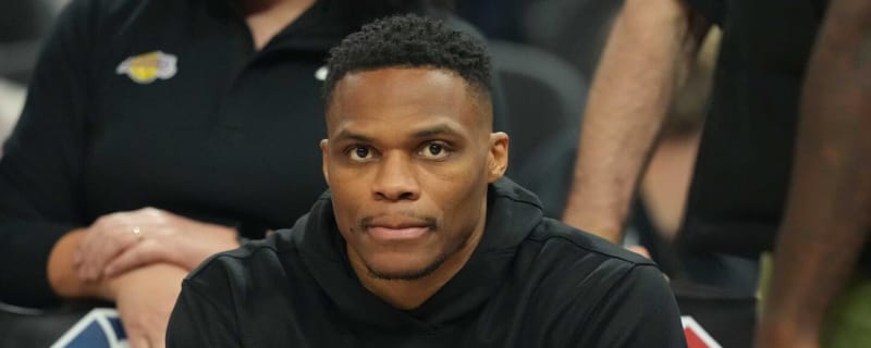 Lakers fighting injuries as season opener approaches