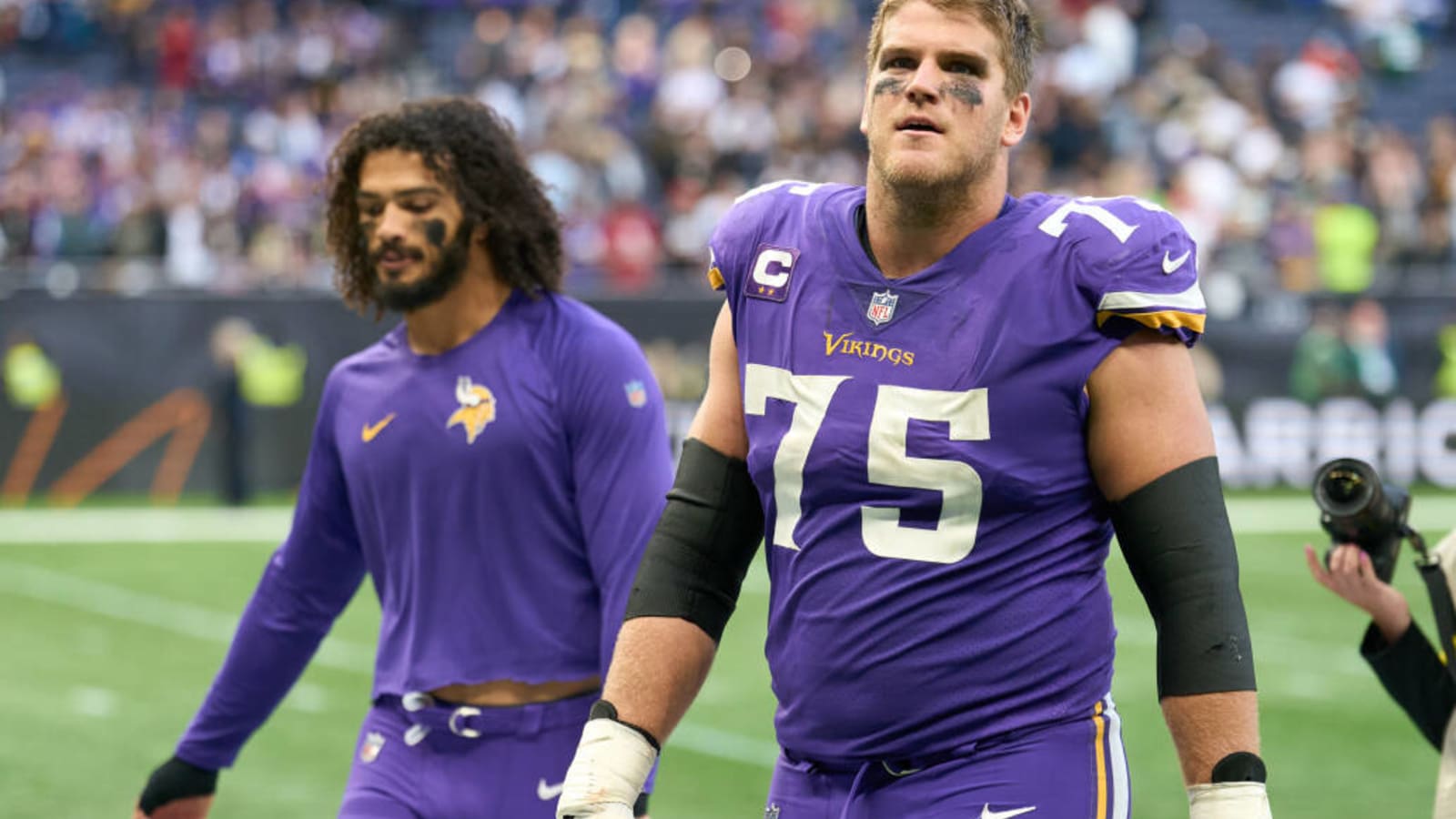 Vikings create $10M in cap space by restructuring Brian O&#39;Neill&#39;s contract