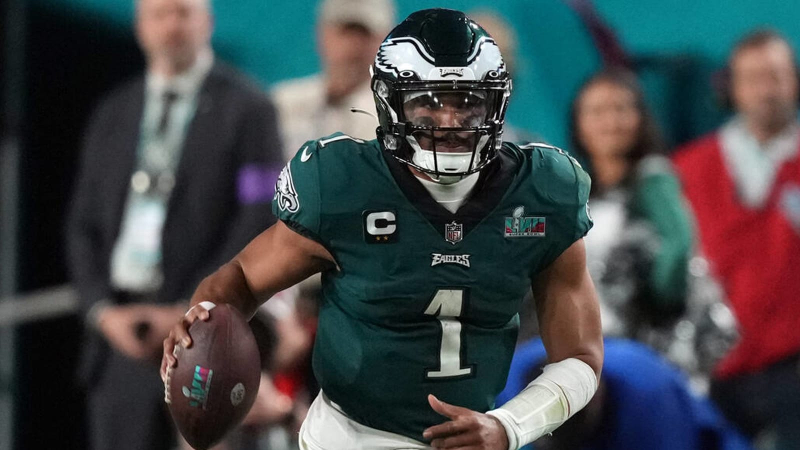 Eagles' Jalen Hurts snubbed in latest PFF rankings