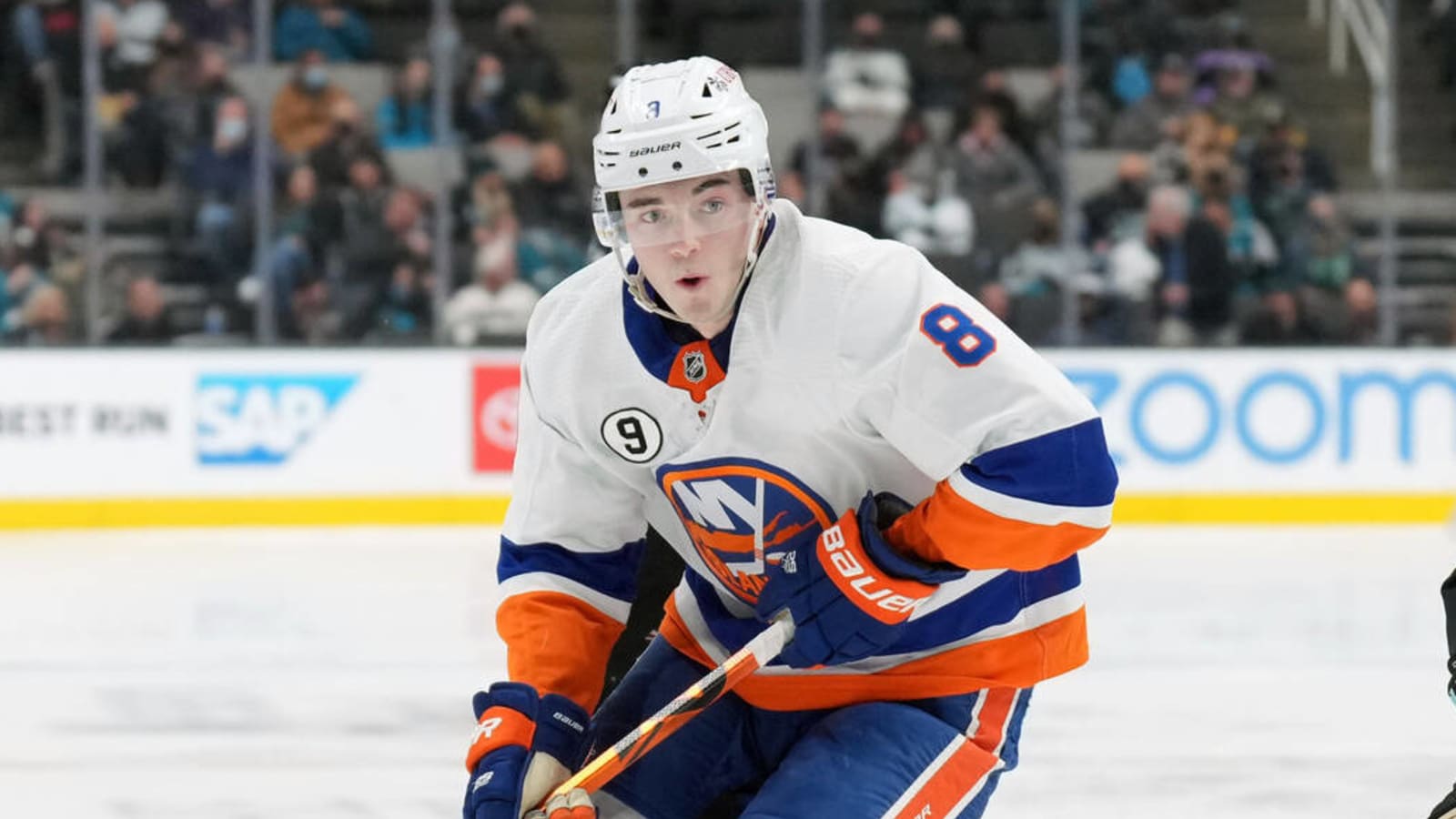 Islanders sign RFAs Noah Dobson, Alex Romanov, Kieffer Bellows