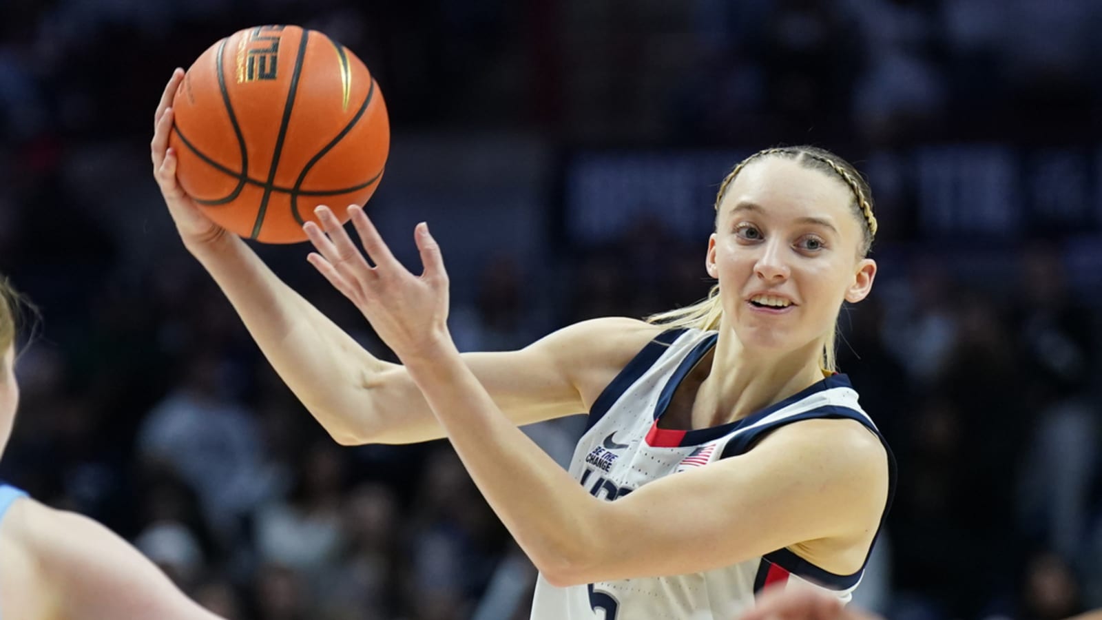 UConn's Paige Bueckers leads offensive clinic vs. Villanova