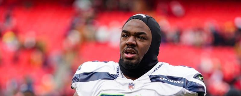 REPORT: Guard Phil Haynes Visits with Dolphins