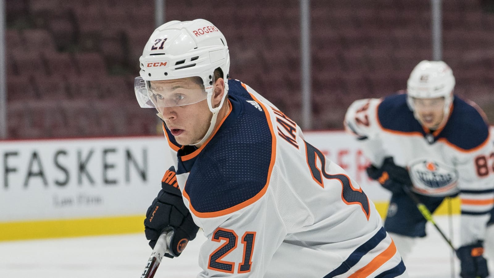 Veteran winger signs three-year deal in Switzerland