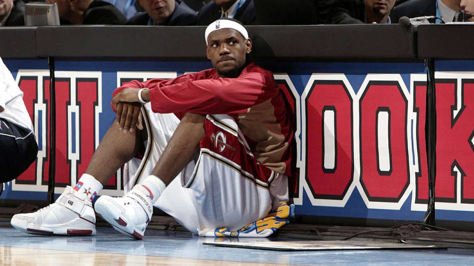 What world looked like last time LeBron's team missed playoffs.