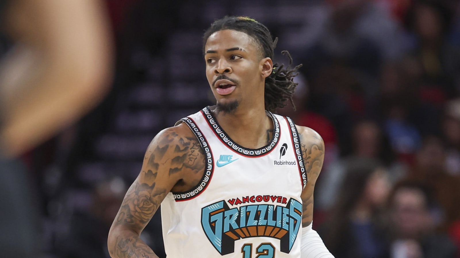 Ja Morant's late slip-ups hand Rockets close win