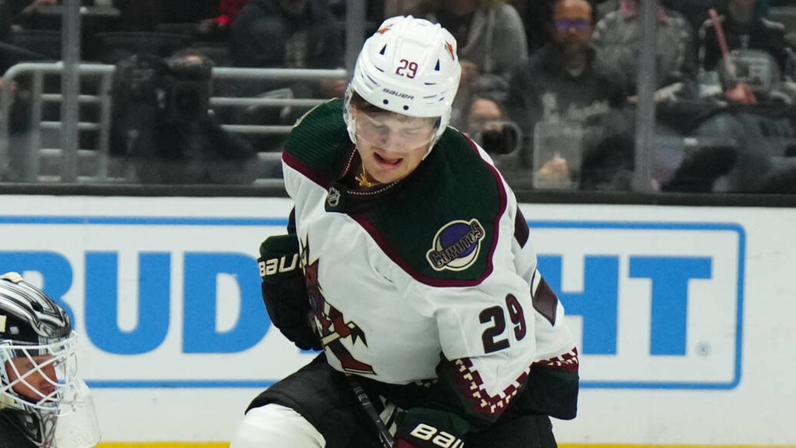 Coyotes forward likely to miss four to six weeks