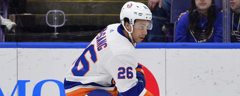 Islanders issue qualifying offer to Joshua Ho-Sang