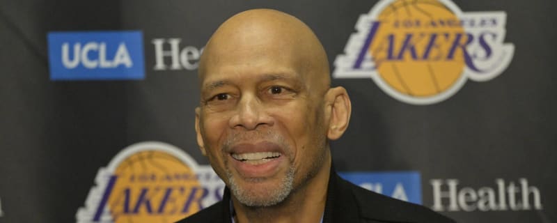 Kareem Abdul-Jabbar jokes that he needs to 'slap Steph Curry'